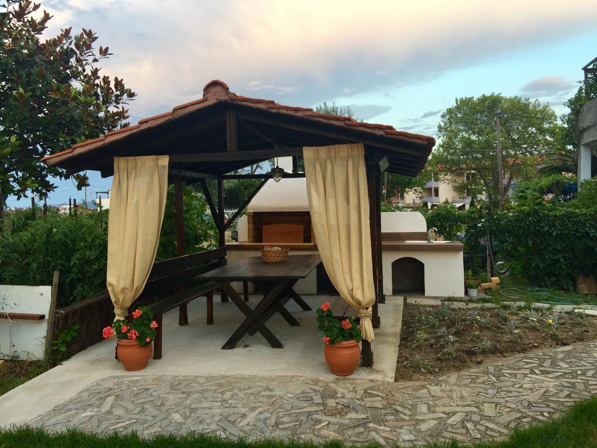 Hotel Markos Ierissos Bagian luar foto